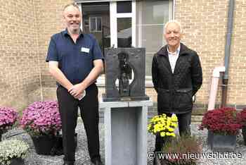 Guido maakt coronakunstwerk voor rusthuis: “het verwijst naa... (Riemst) - Het Nieuwsblad