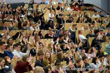 Erleichterung bei den „Erstis“: Studenten sind glücklich über Campusleben „light" - Siegener Zeitung
