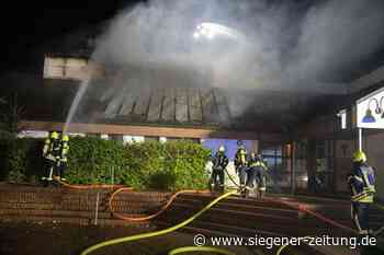 Brandserie in Siegen (Update): 53-Jähriger auf frischer Tat ertappt - Untersuchungshaft angeordnet - Siegen - Siegener Zeitung