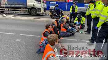 19 arrested over Insulate Britain's Old Street blockade - Hackney Gazette