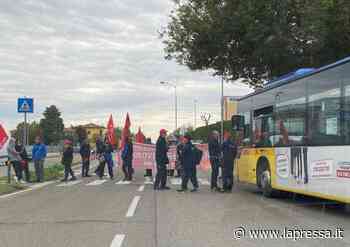 Modena, protesta Annovi Reverberi: lavoratori 'bloccano' Nonantolana - Economia - LaPressa.it - La Pressa