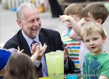 Mayor pays tribute to Jack Hatch OBE - The Bolton News