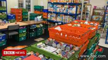 Food banks struggle for donations as demand rises - BBC News