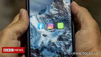 Facebook apologises as services including Instagram hit again