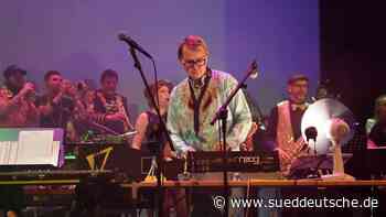 Das Feuer brennt wieder - Süddeutsche Zeitung