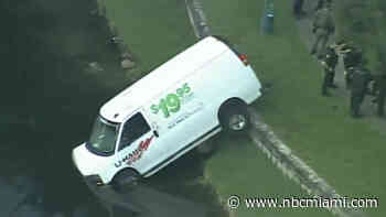 U-Haul Van Ends Up in Plantation Lake After Driver Flees From Police