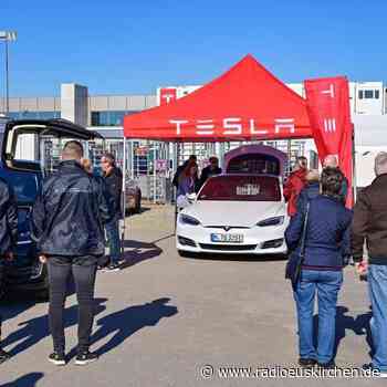 Tesla empfängt Besucher im ersten Europa-Werk in Grünheide - radioeuskirchen.de