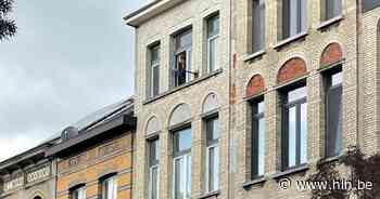 Drugsdealer vlucht voor politie maar valt uit raam van derde verdieping - Het Laatste Nieuws