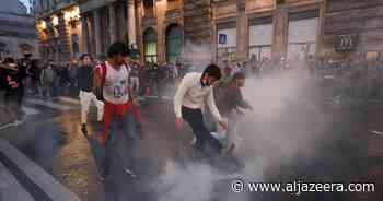 Clashes break out in Rome amid anger over COVID ‘green pass’ - Al Jazeera English