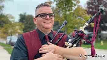 Noise complaints take wind out of Peter Piper's popular bagpipe shows in Fergus, Ont.
