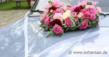 Bamberg: Unbekannter beschädigt geschmücktes Hochzeitsauto während Trauung
