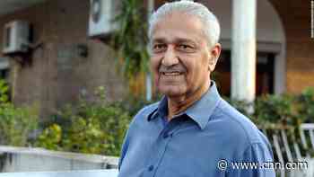 Father of Pakistan's nuclear program dies