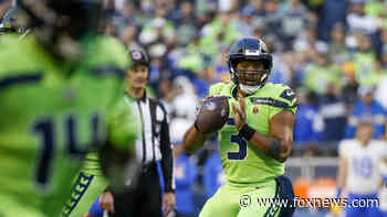 Seahawks' Russell Wilson could return as early as 4 weeks after surgery on injured finger: report