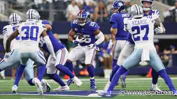 Giants RB Barkley carted off with ankle injury