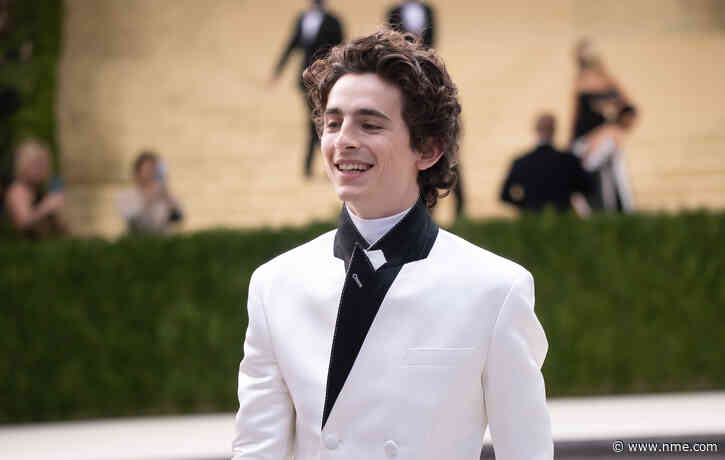 Timothée Chalamet shares first look at himself as Willy Wonka