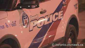 2 people rushed to hospital after shooting in downtown Toronto