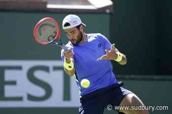Swiatek, Murray advance to 3rd round at Indian Wells