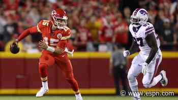 After lengthy rain delay, Bills-Chiefs gets back underway on 'SNF'