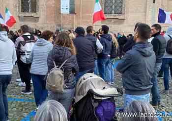 Modena, dalla manifestazione pacifica anti Green Pass parole di luce - La Pressa