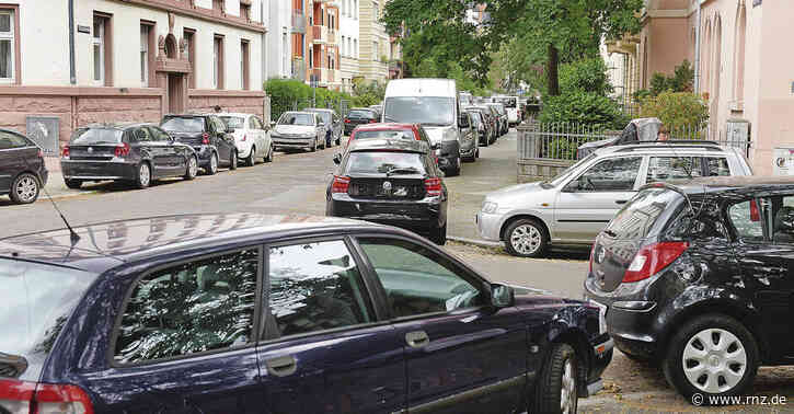 Mannheim:  Ärger um Knöllchen fürs Gehwegparken