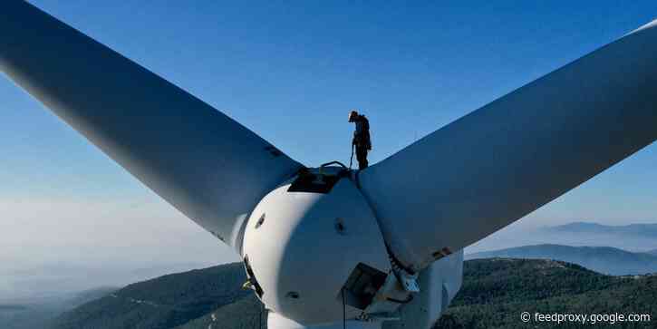 Wind turbine techs get paid $27 per hour to do one of the most dangerous jobs in the economy - and the profession is growing fast