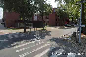 Delen betonnen wegdek Jakob Smitslaan zijn aan herstelling toe