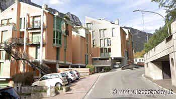 Donna picchiata da un gruppo di ragazzini: in arrivo le denunce - LeccoToday