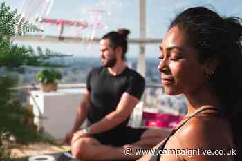 Lastminute.com London Eye creates the capital’s only rotating yoga studio