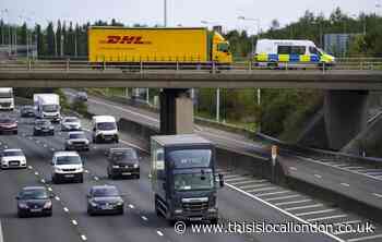 Two men 'seriously injured' in M25 crash as police appeal