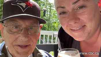 N.B. woman documents her last days with her dad in series of heartwarming posts