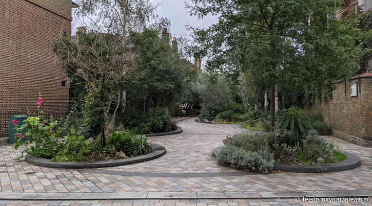 London’s Alleys: Van Gogh Walk, SW9