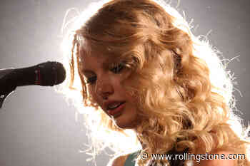 Taylor Swift’s ‘Fearless (Taylor’s Version)’ Rebounds To Number One on Strength of CDs