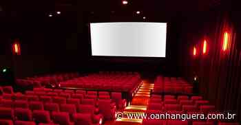 Lei de Cotia garante gratuidade nos cinemas para pessoas idosas - Jornal O Anhanguera