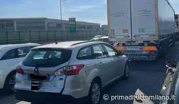 Grave scontro auto-moto sulla A4: un ferito e traffico fermo - Prima Milano