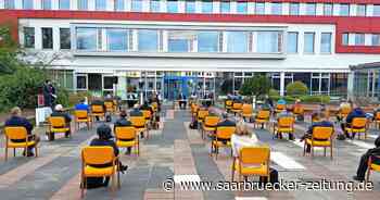 Neunkirchen: Welche Ratsmitglieder besonders oft in Sitzungen fehlen - Saarbrücker Zeitung