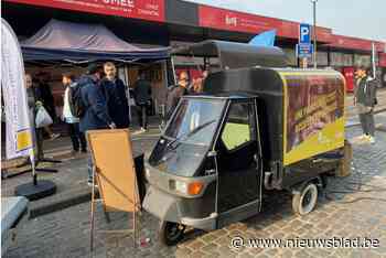 Actiris deelt koffie uit om belang van Nederlands in job te benadrukken