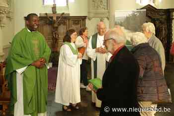Parochiefederatie Ekeren neemt afscheid van pastoor Emmanuel... (Ekeren) - Het Nieuwsblad