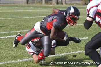 Weyburn overcomes solid start by Vanier to remain undefeated - moosejawtoday.com
