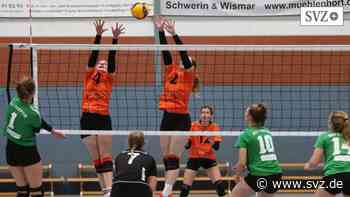 Volleyball in Parchim: Regionalliga-Damen des 1. VC Parchim feiern im Tiebreak ersten Sieg | svz.de - svz – Schweriner Volkszeitung
