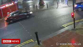Bolton hit-and-run: Teenage girls injured in crash - BBC News