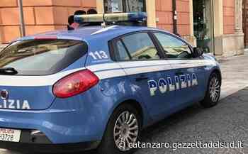 Crotone, portava a spasso il cane... e spacciava: 41enne in manette - Gazzetta del Sud - Edizione Catanzaro, Crotone, Vibo