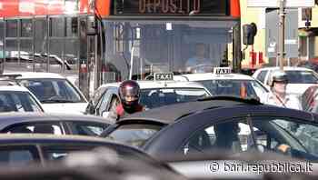 Sciopero trasporti a Bari l'11 ottobre: disagi per autobus e navette park&ride, a rischio anche i treni - La Repubblica