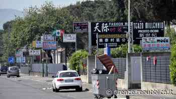 Prato, scontri con mazze di legno al Macrolotto per una manifestazione dei Cobas - La Repubblica Firenze.it