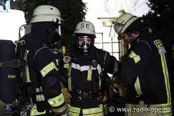 Ehemaliges Bordell in Detmold-Pivitsheide brennt - Augustdorfer Straße gesperrt - Radio Lippe