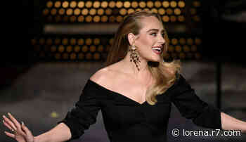 Adele fica confusa com pergunta de cunho sexual e fãs se revoltam em sua live - R7.COM