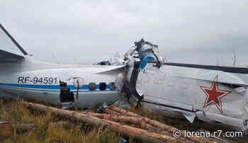 Queda de avião russo deixa 16 mortos - R7.COM