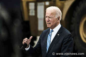 White House anticipates more economic woes, tough midterm fight