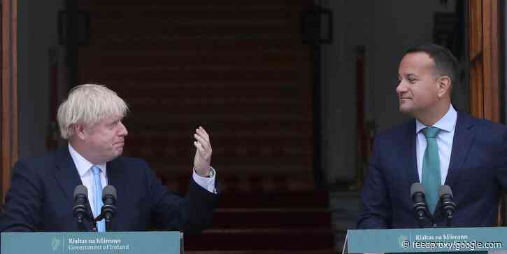 Former Irish PM warns people not to make deals with Boris Johnson's government after Dominic Cummings claims plan to 'ditch bits' of Brexit treaty they didn't like