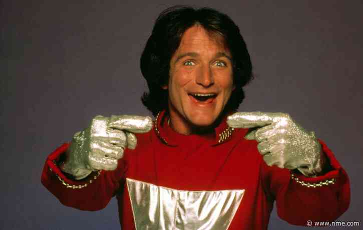 Watch Robin Williams impersonator’s viral biopic pitch