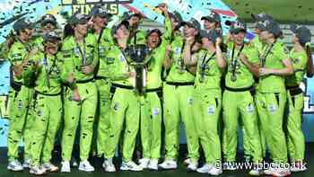 Women's Big Bash League: England hopefuls, star India names and how to follow on the BBC